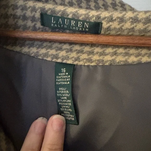 Ralph Lauren Tan and Brown Houndstooth Coat - Picture 5 of 5